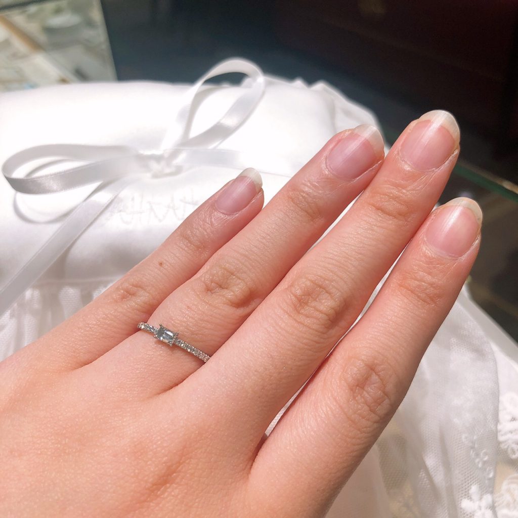 AHKAH mariage アーカーマリアージュ】SOLOTEAR STUBY RING｜婚約指輪